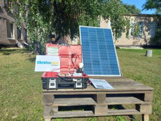 Eine Solaranlage in Sumy - Bezahlt und organisiert aus Spendengeldern von Ukraine Hilfe Graubünden, Schweiz